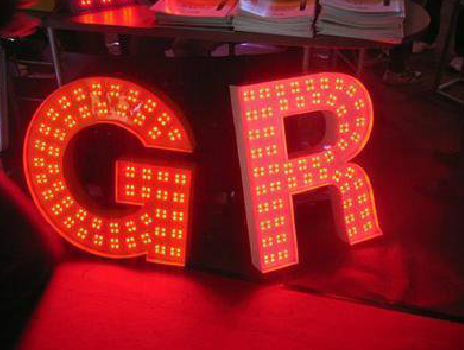 光山LED发光字常见的安装误区。